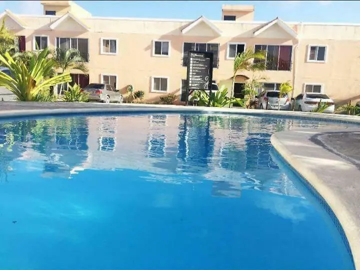 Hotel Oasis Punta Canabavaro.
